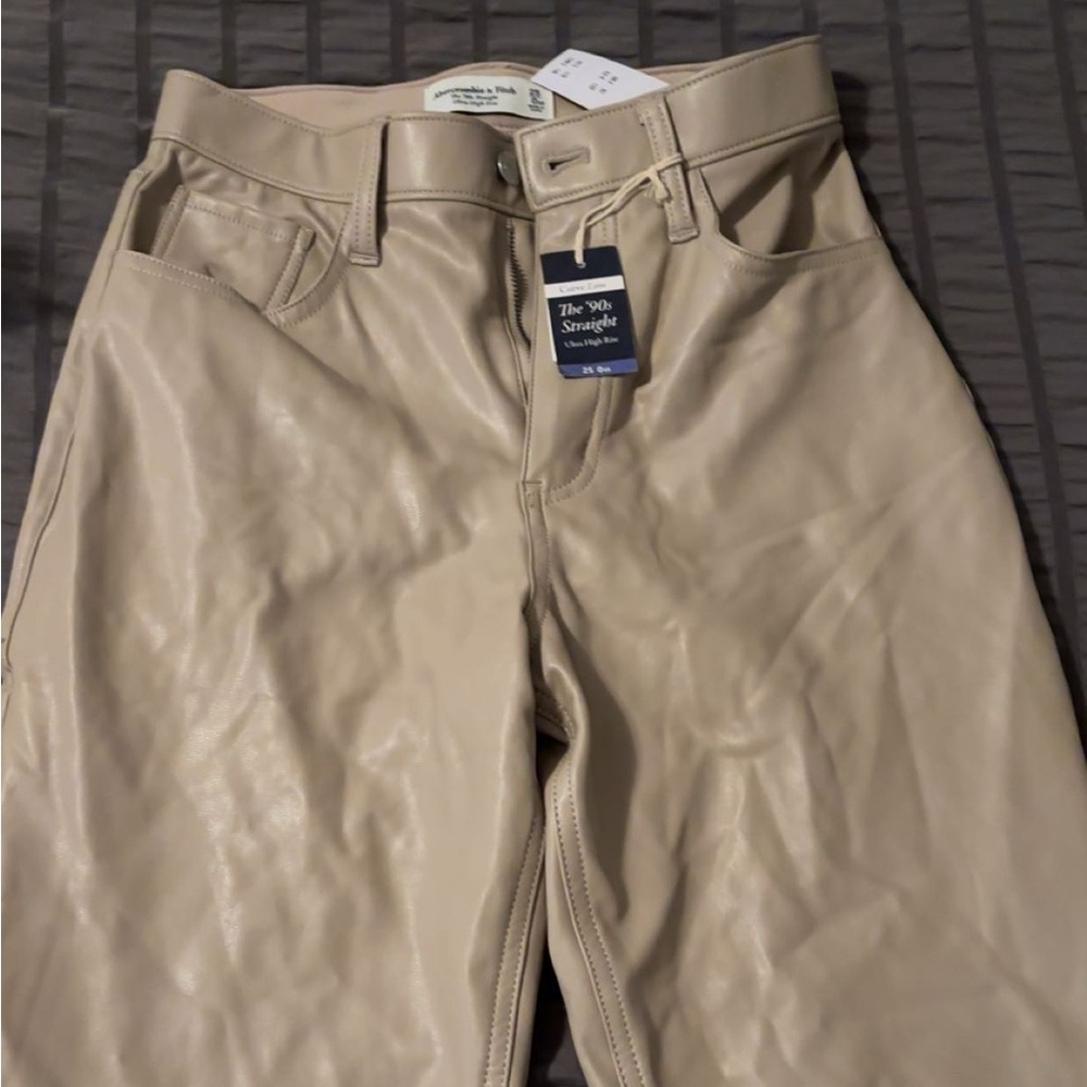 Abercrombie 25’ 0 xs '90s Straight Ultra High Rise baggy leather pants